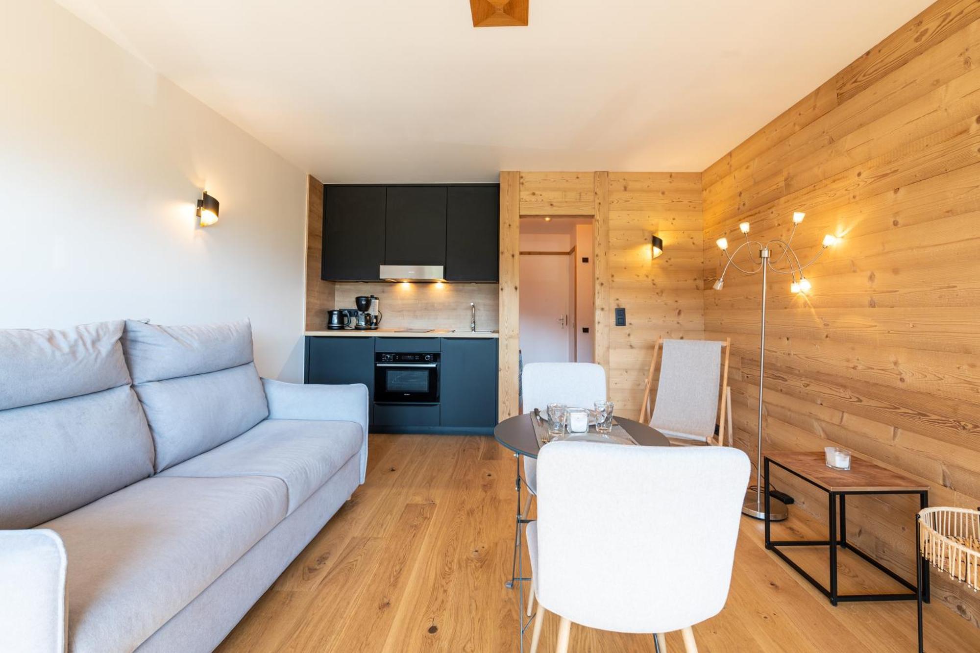 Le Balcon Du Mont Blanc - Refait A Neuf Cordon